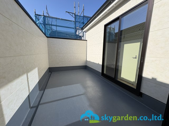 茅ヶ崎市矢畑2期　新築戸建　全5棟　4号棟のバルコニー|お洗濯にも便利なバルコニー付き