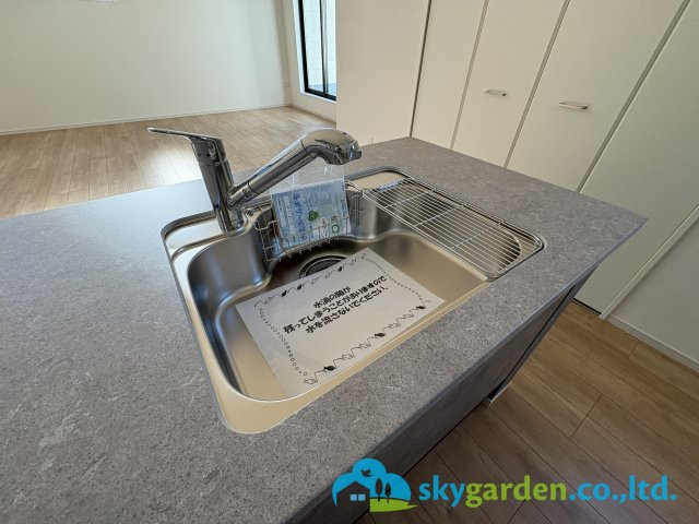 茅ヶ崎市矢畑2期　新築戸建　全5棟　4号棟のキッチン|シンク