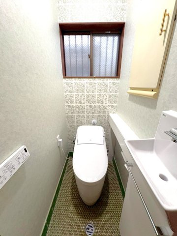 カーポート付き５ＤＫ◆ＪＲ奈良線＆京阪宇治線の２沿線利用可能◆宇治市五ヶ庄折坂のトイレ|トイレ