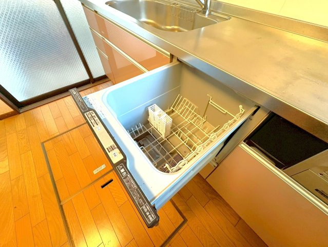 カーポート付き５ＤＫ◆ＪＲ奈良線＆京阪宇治線の２沿線利用可能◆宇治市五ヶ庄折坂のキッチン|食器洗浄乾燥機