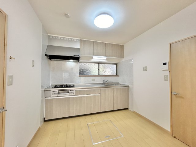 高知市丸池町　中古戸建のキッチン