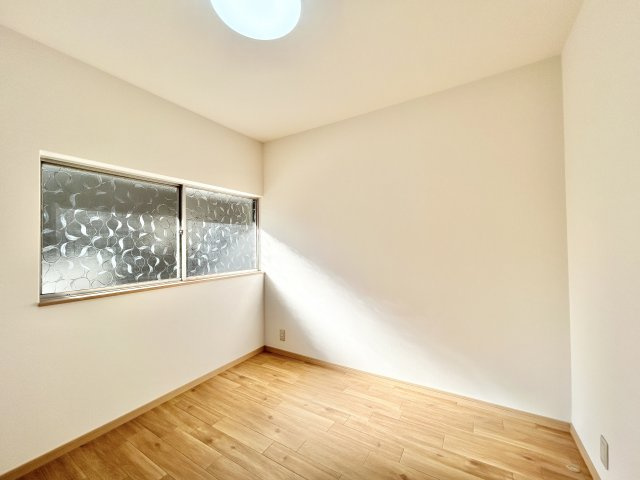 高知市丸池町　中古戸建の洋室