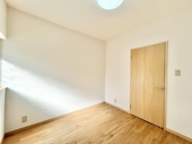 高知市丸池町　中古戸建の洋室