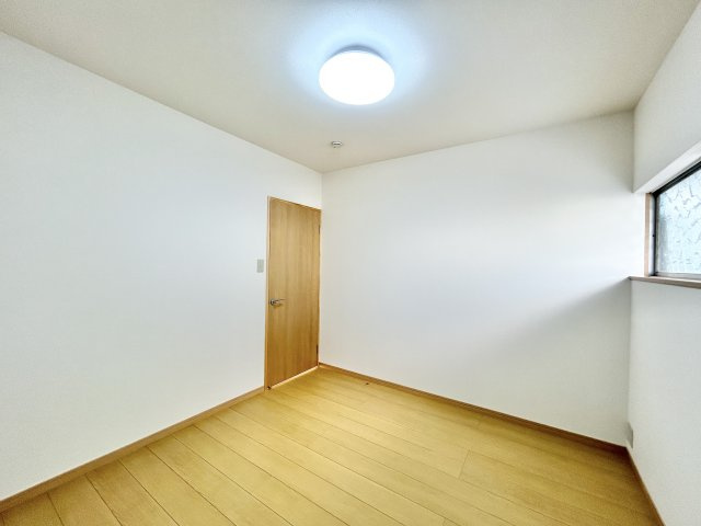 高知市丸池町　中古戸建の洋室