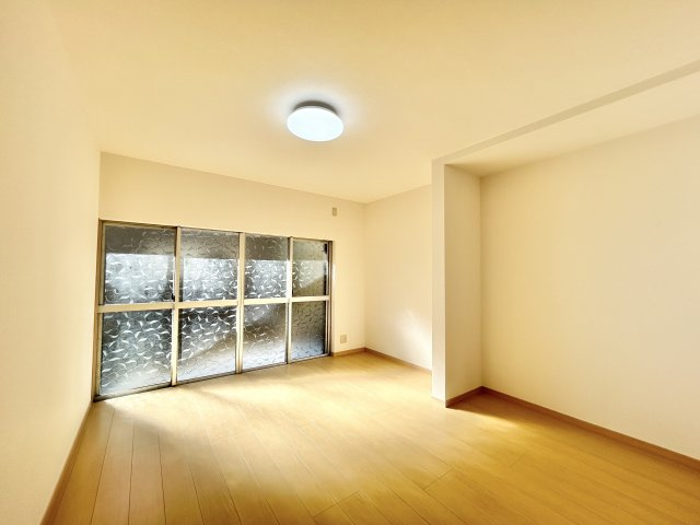 高知市丸池町　中古戸建の居間・リビング