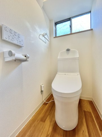 高知市丸池町　中古戸建のトイレ