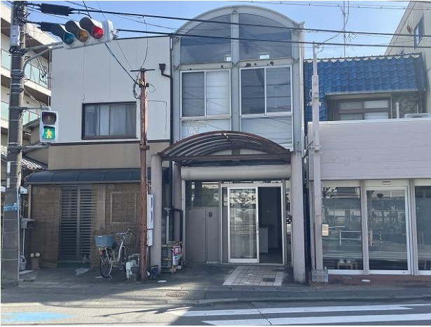 馬場見場走り　1棟貸テナントの外観