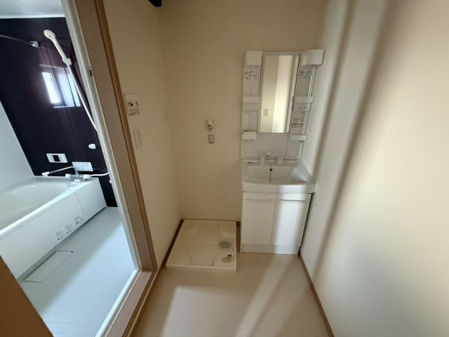 ドミール三輪台の洗面所