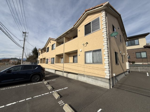 ドミール三輪台の外観