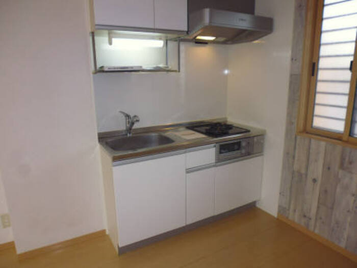 チャーム スクエアーのキッチン|2口コンロ・グリル付のシステムキッチンです♪