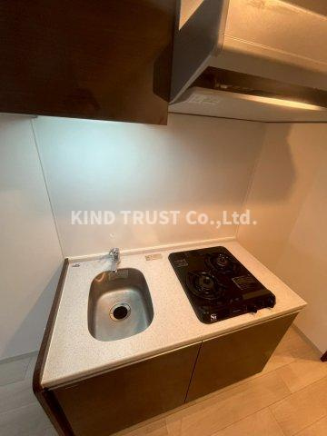 JMFレジデンス大阪福島のキッチン|コンパクトなキッチンで掃除もラクラク