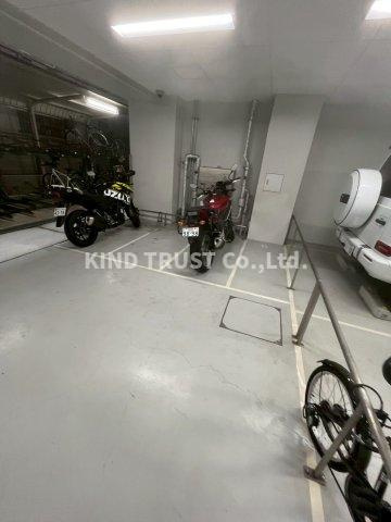 JMFレジデンス大阪福島の駐車場|駐車場です