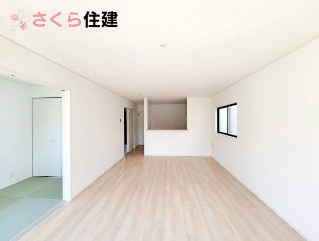 クレイドルガーデン鹿沼市東町　第5　1号棟の内観：施工例|同社施工物件の写真です。対面式システムキッチン									
