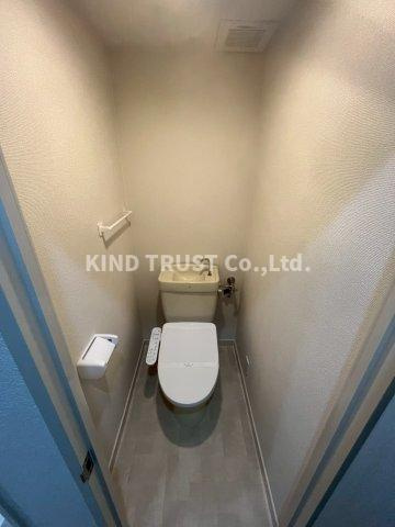 大淀町スカイハイツのトイレ|ゆったりとした空間のトイレです