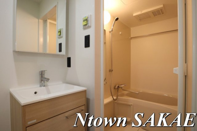 【洗面所】 | Brick　Kamejima | 広い洗面スペース