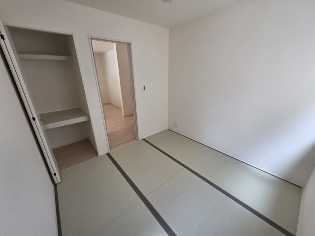 リーブルガーデン．S　鴻巣市鴻巣第２　の和室|１号棟現地和室（2026年04月20日）撮影　＊工事完了までには畳がはいります。