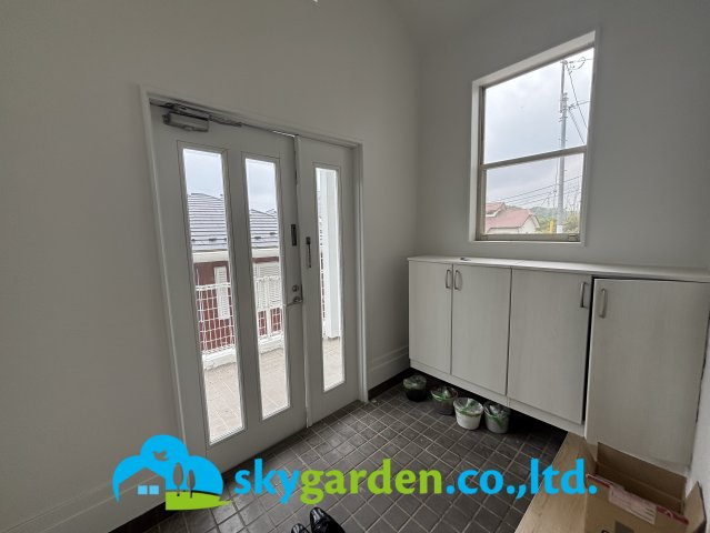 二宮町二宮　中古戸建の玄関