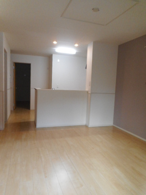 【居間・リビング】 | ラヴィアンローズＢ | 居室・リビング