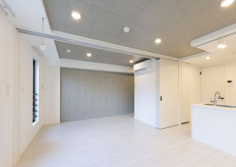 ReveResidence学芸大学　ペット相談　角部屋　最上階　礼金0の居間・リビング