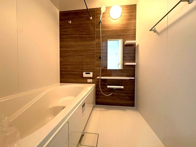 ◆２階リビング広々１８帖◆２沿線以上利用可能◆ＷＩＣ付き◆周辺環境充実◆山科区御陵荒巻町の浴室|浴室