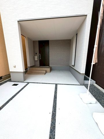 ◆２階リビング広々１８帖◆２沿線以上利用可能◆ＷＩＣ付き◆周辺環境充実◆山科区御陵荒巻町の駐車場|駐車場