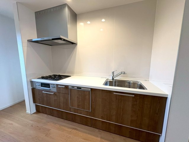 ◆２階リビング広々１８帖◆２沿線以上利用可能◆ＷＩＣ付き◆周辺環境充実◆山科区御陵荒巻町のキッチン|キッチン