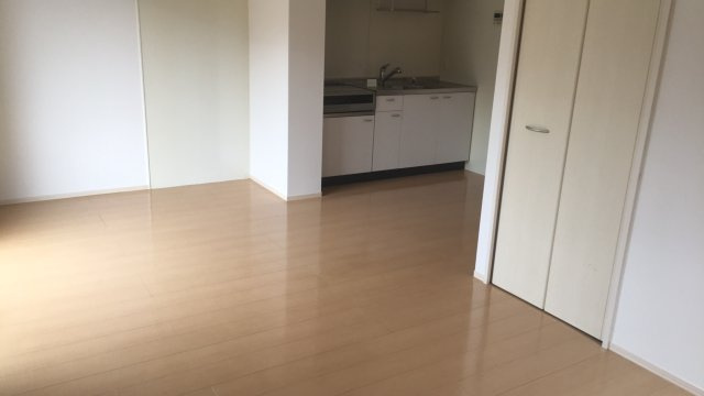 レ・ジーナⅡの居間・リビング