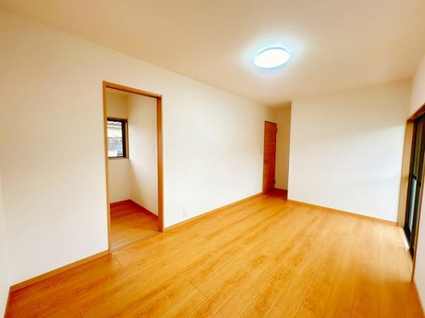 岡山市南区芳泉4丁目　リフォーム済み　中古住宅【仲介手数料無料】の洋室