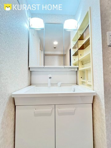 コスモワンダータウン　5階の独立洗面台