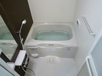 Ｄ・マローネ　桂の浴室