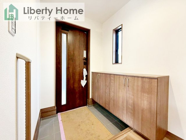 土浦市真鍋第1期　新築戸建　2号棟の玄関