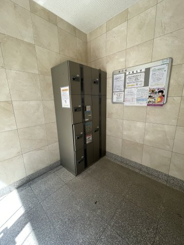 シャルマンハイム大淀のエントランス|落ち着いたエントランスです
