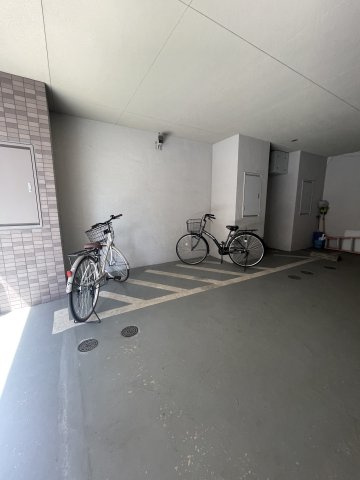 シャルマンハイム大淀の駐車場|駐車場があるので、車を買う予定の方も安心です