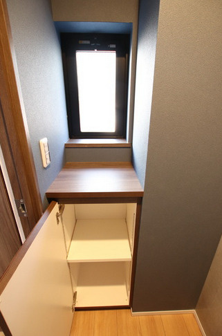 【玄関】