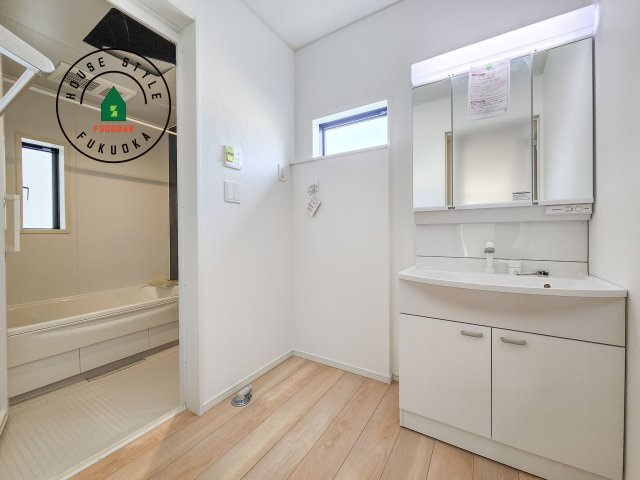 福岡市南区西長住1丁目第4-2棟（2号棟）の脱衣所|脱衣所、洗面所は小さなプライベートスペース。歯磨き、洗顔と毎日施す個人空間。