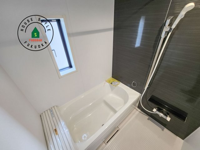 福岡市南区西長住1丁目第4-2棟（2号棟）の浴室|浴室は一日の疲れを癒す場所だから、家族みんながゆったりできる快適設計。追い炊き機能付きオートバス。安定した温度で、いつでも快適に入浴できます。