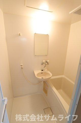 【浴室】 | フォーレスト1