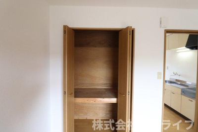 【収納】 | フォーレスト1
