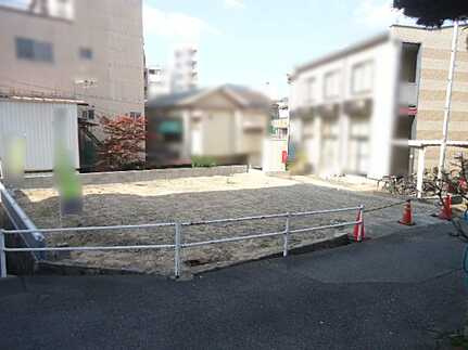 呉市本通3丁目　新築一戸建ての前面道路含む現地写真