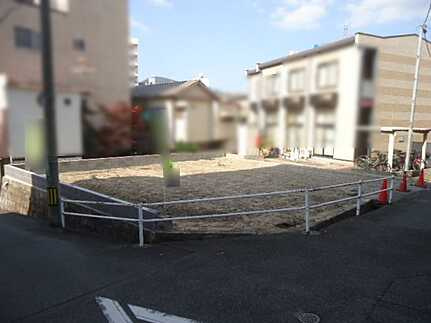 呉市本通3丁目　新築一戸建ての前面道路含む現地写真