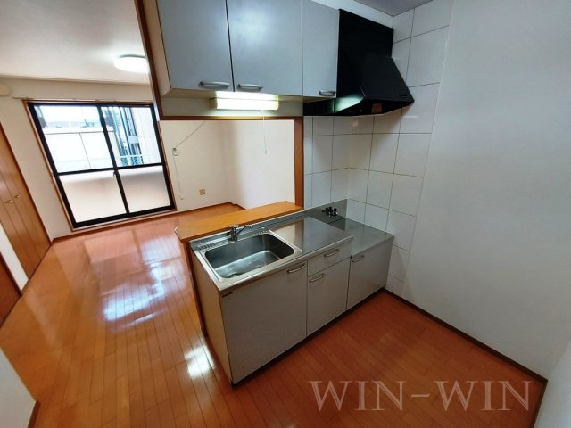 ブロードタウン神野 G棟のキッチン|イメージ（同施工会社同一モデルの写真です）