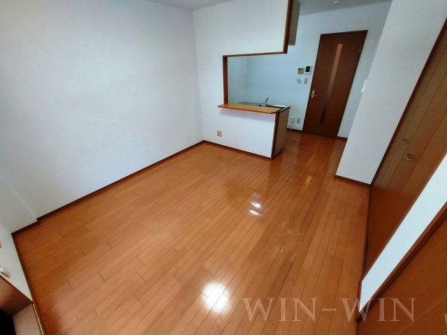 ブロードタウン神野 G棟の居間・リビング|イメージ（同施工会社同一モデルの写真です）