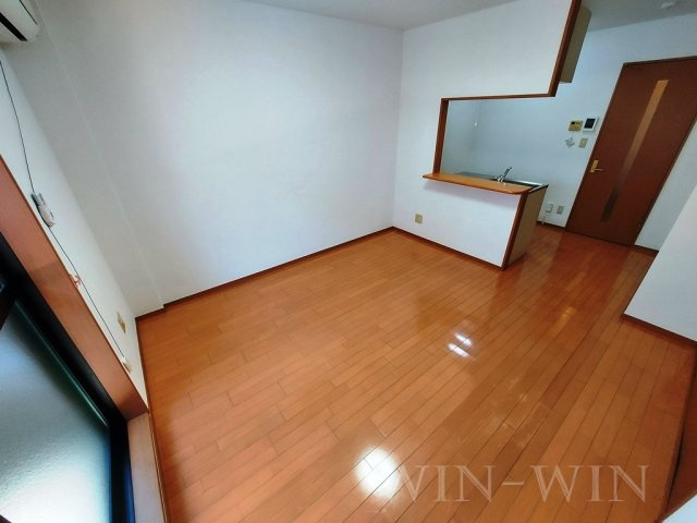 ブロードタウン神野 G棟の居間・リビング|イメージ（同施工会社同一モデルの写真です）