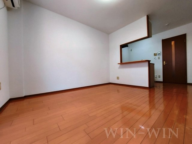 ブロードタウン神野 G棟の居間・リビング|イメージ（同施工会社同一モデルの写真です）