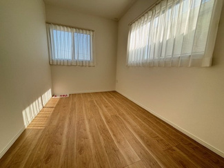 【洋室】 | 佐伯区薬師が丘2丁目　全2区画　NO1【築後未入居】 | 2階　洋室×4　収納付きでお部屋がスッキリ広く使えます。