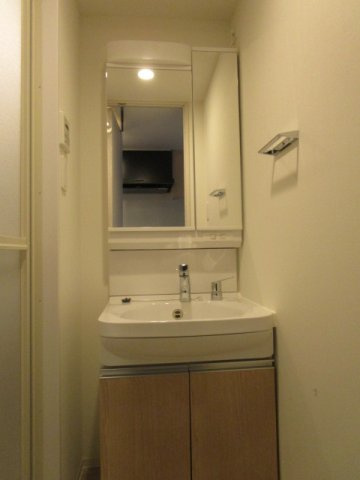 大阪市淀川区加島３丁目の賃貸マンションの独立洗面台