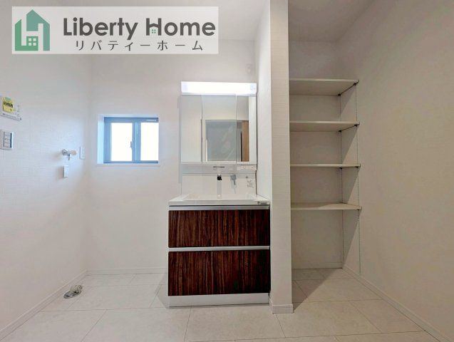 土浦市西根南第1期　新築戸建　2号棟の脱衣所