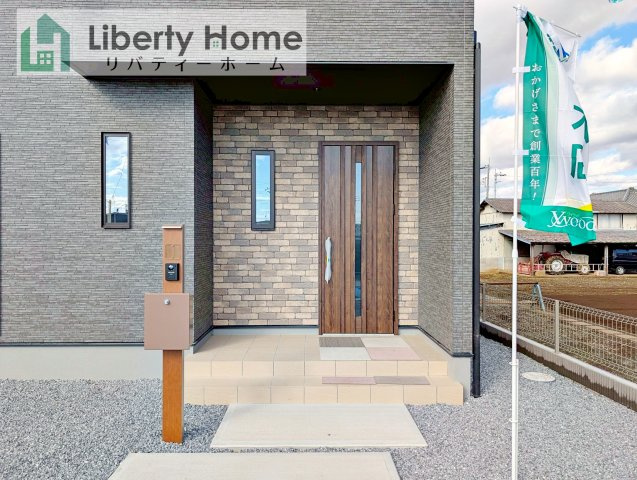 土浦市西根南第1期　新築戸建　2号棟のエントランス