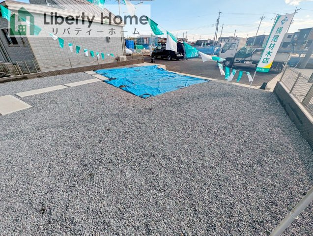 土浦市西根南第1期　新築戸建　2号棟の駐車場