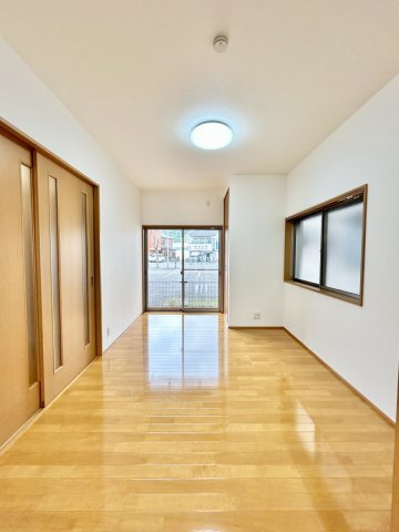 高知市百石町４丁目　中古戸建の洋室